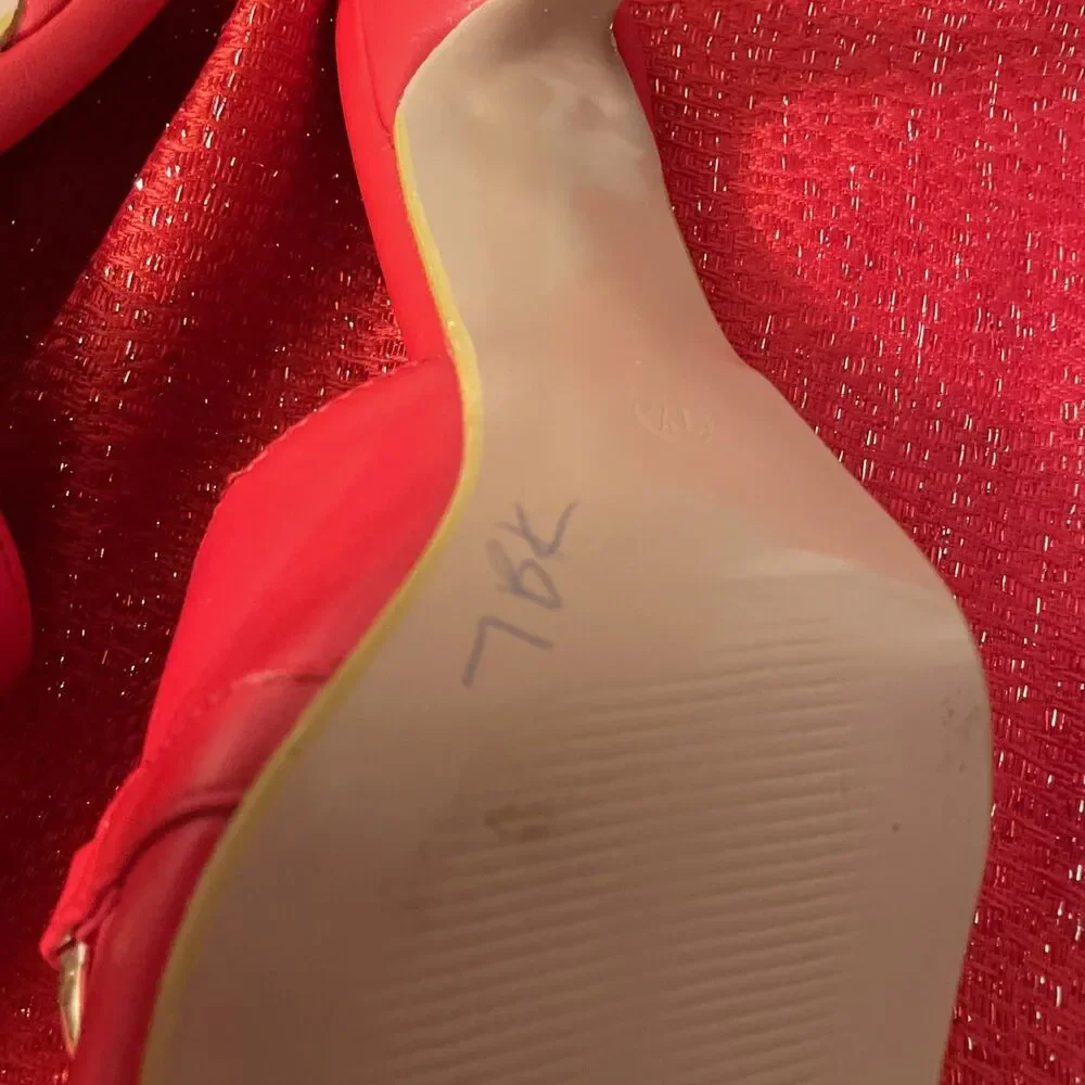 Bisou Bisou Michele Bohbot Red Mules 2.5